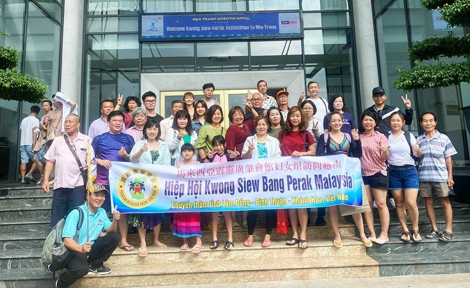 HTS INTERNATIONAL TRAVEL COOPERATED TO SUCCESSFULLY ORGANIZED SERVICE SURVEY GROUP FROM PERAK STATE - MALAYSIA.